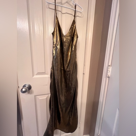 Express size S metallic gold slip midi dress - Picture 5 of 9